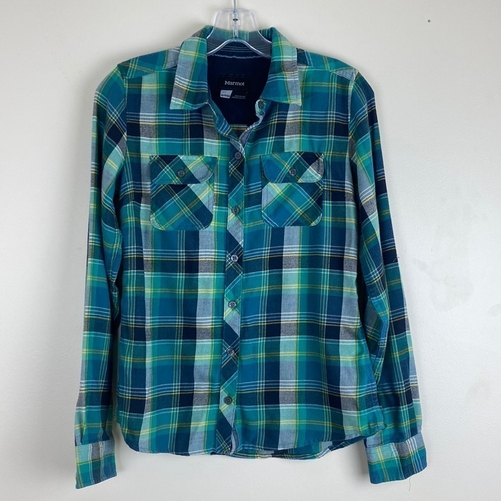 Marmot Woman’s Small Button Up Long Sleeve Button-Up Top Plaid Green